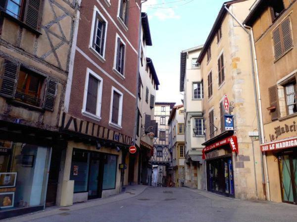Le Medieval Thiers Exteriér fotografie